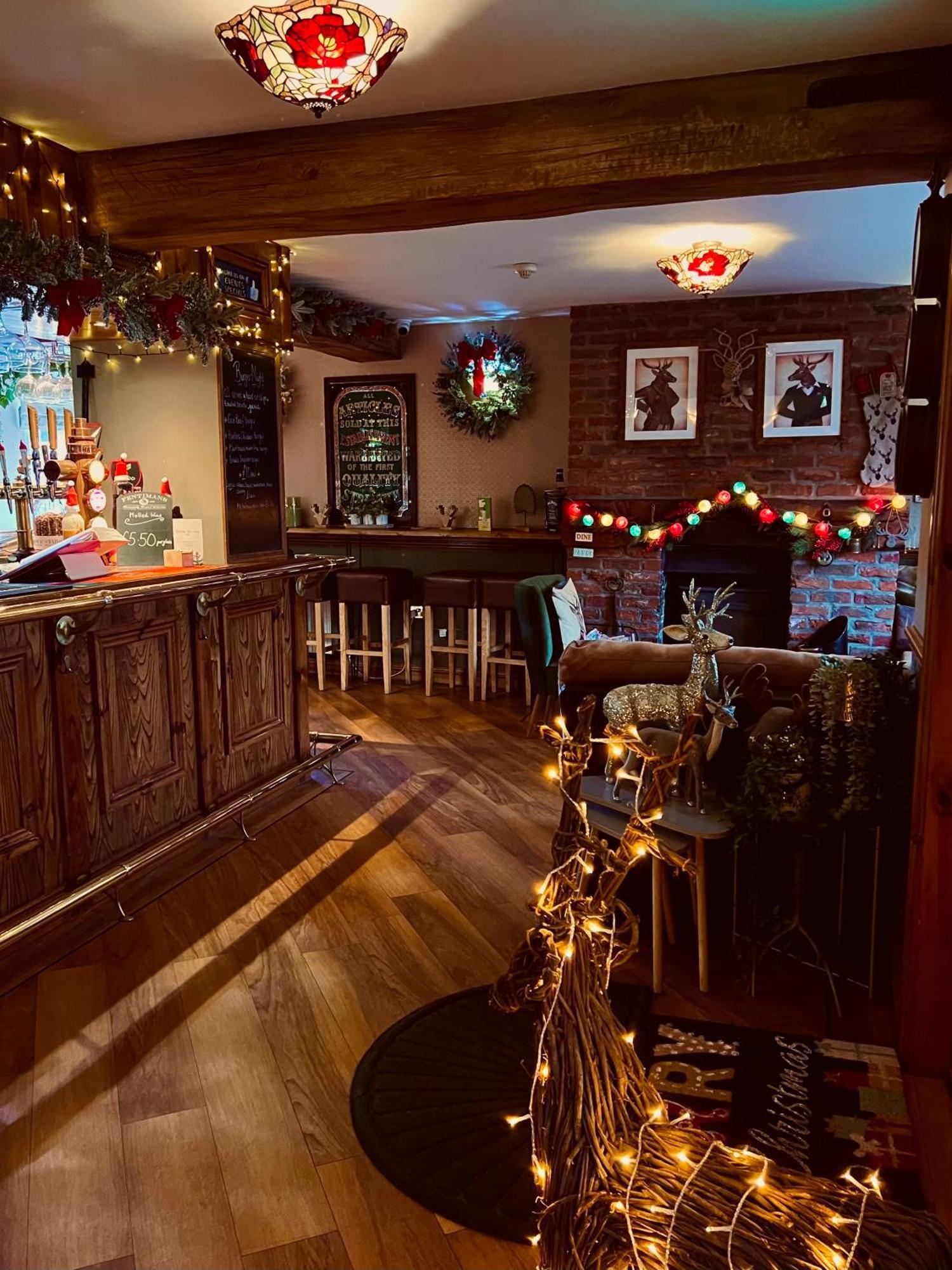 The Reindeer Inn Sandtoft 외부 사진